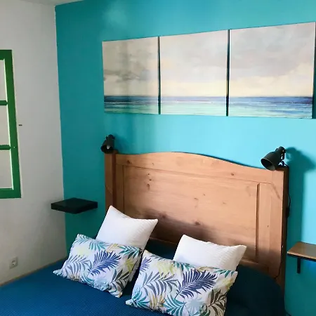 Lagos Renovated New Kitchen & Cotillo