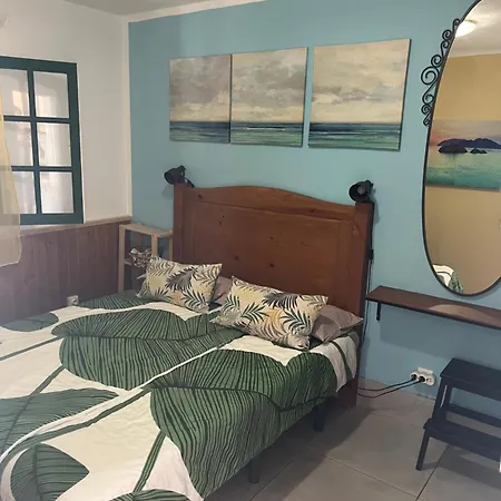 Lagos Renovated New Kitchen & Cotillo